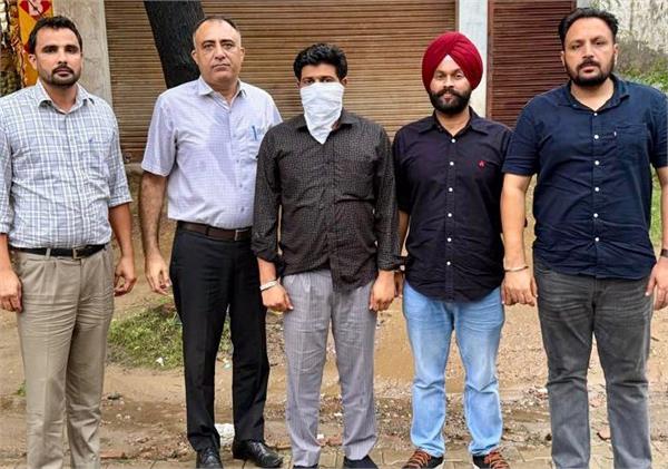 1,50,000 ਰੁਪਏ ਦੀ ਰਿਸ਼ਵਤ ਲੈਂਦਾ ਜੰਗਲਾਤ ਗਾਰਡ ਰੰਗੇ ਹੱਥੀਂ ਕਾਬੂ