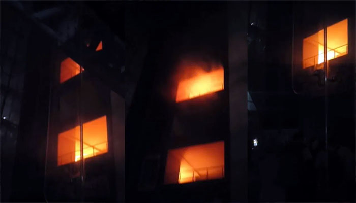 ਦੇਰ ਰਾਤ ਵਾਪਰਿਆ ਵੱਡਾ ਹਾਦਸਾ, ਬੈਬੀਲੋਨ ਟਾਵਰ ”ਚ ਲੱਗੀ ਭਿਆਨਕ ਅੱਗ